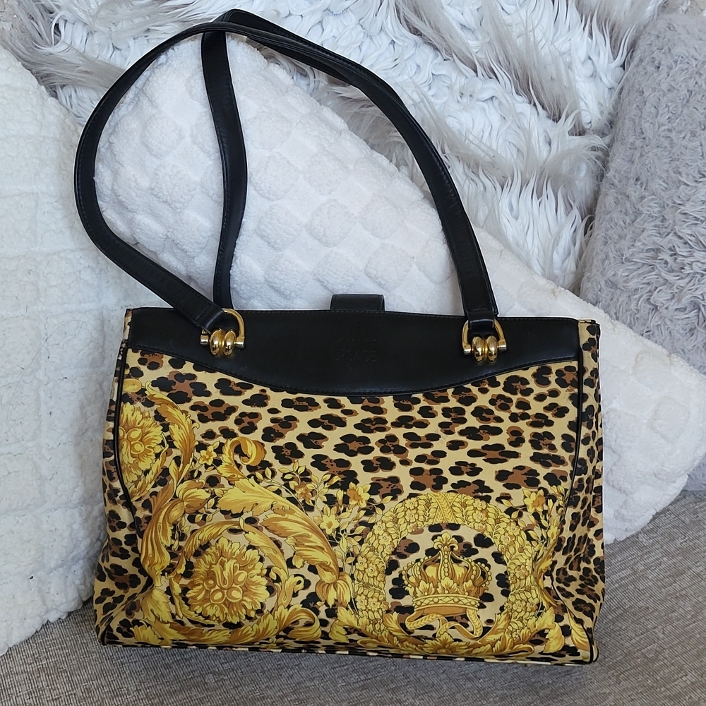 GIANNI VERSACE BAROQUE LEOPARD SHOULDER..Authentic..